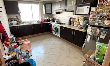 Casa en venta en Tlalnepantla. Documentos en regla