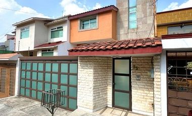 Casa en venta en Tlalnepantla. Documentos en regla