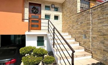Casa en venta en Tlalnepantla. Documentos en regla