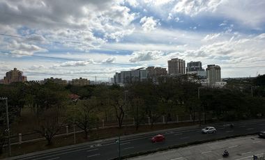 175k DP move in, 1 Bedroom for sale in Fort Bonifacio, Taguig City, Park McKinley West, beside BGC