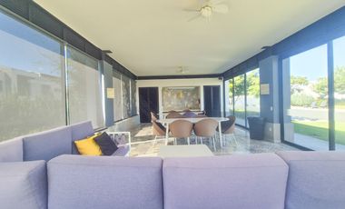Casa Nueva en Venta - Coto Guelatao