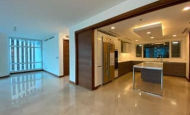 FOR SALE: 3 Bedroom Bi-Level Penthouse Unit in Two Roxas Triangle, Makati City