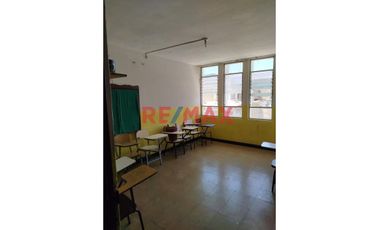 Venta De Casa De 3 Pisos En Urb. Piura // ID: 1125205