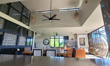 CASA VISTA-MAS QUE SOLAMENTE UNA CASA