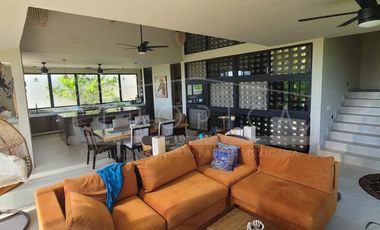 CASA VISTA-MAS QUE SOLAMENTE UNA CASA