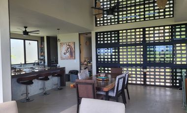 CASA VISTA-MAS QUE SOLAMENTE UNA CASA