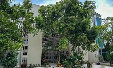 CASA VISTA-MAS QUE SOLAMENTE UNA CASA