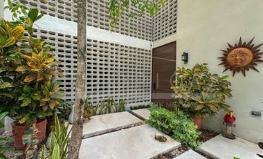 CASA VISTA-MAS QUE SOLAMENTE UNA CASA