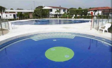 hermosa casa en un primer piso, en conjunto exelente ubicación.