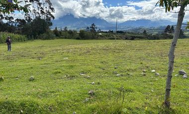 Terreno de venta en Otavalo sector Gualsaqui, 5000 m2