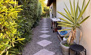 Excelente Casa Condominio Piedra Roja Chicureo Colina