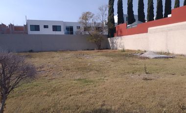 Excelente terreno ubicado en exclusivo fraccionamiento  cerca de la recta Cholula