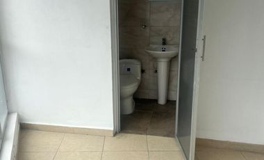 SE ARRIENDA EDIFICIO COMERCIAL DIAGONAL CC SAN ANDRESITO LA ISLA
