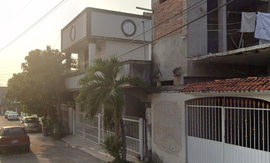 Venta De Casa En Col. Parcela 14, Poza Rica De Hidalgo, Veracruz/ Propiedad Adjudicada