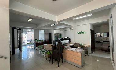 ARRIENDO DE EDIFICIO PARA OFICINAS