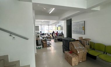 ARRIENDO DE EDIFICIO PARA OFICINAS