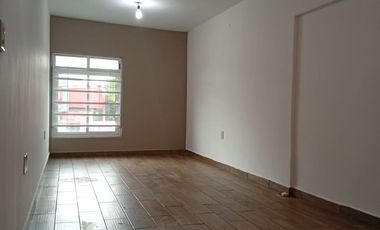 ideal para consultorio u oficina en renta en Félix Ireta a pocos min del centro