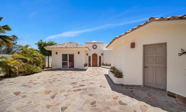 CASA EN VENTA EN CABO SAN LUCAS EN CAMPO DE GOLF CABO DEL SOL