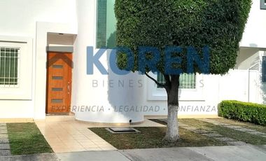CASA EN VENTA O RENTA EN BOSQUES RESIDENCIAL