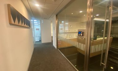 OFICINA EN VENTA EN MIRAFLORES VISTA EXTERNA CON AREAS COMUNES