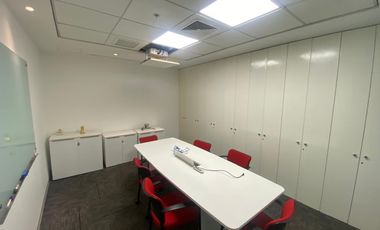 OFICINA EN VENTA EN MIRAFLORES VISTA EXTERNA CON AREAS COMUNES