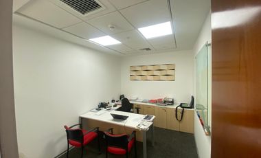OFICINA EN VENTA EN MIRAFLORES VISTA EXTERNA CON AREAS COMUNES
