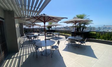 OFICINA EN VENTA EN MIRAFLORES VISTA EXTERNA CON AREAS COMUNES