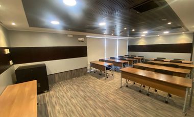 OFICINA EN VENTA EN MIRAFLORES VISTA EXTERNA CON AREAS COMUNES