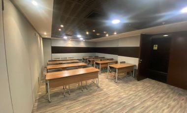 OFICINA EN VENTA EN MIRAFLORES VISTA EXTERNA CON AREAS COMUNES