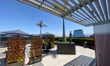 OFICINA EN VENTA EN MIRAFLORES VISTA EXTERNA CON AREAS COMUNES