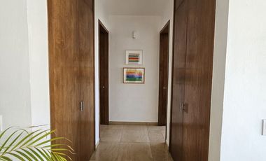 LAS CAÑADAS CASA EN VENTA SEMINUEVA CON ESPECTACULAR VISTA