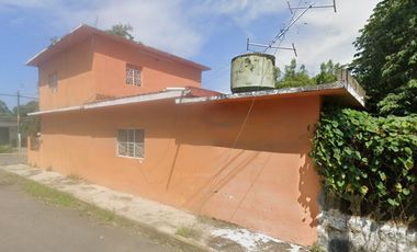 CASA EN COLONIA SALMORAL EN VERACRUZ SUPER ATRACTIVA