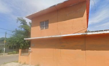 CASA EN COLONIA SALMORAL EN VERACRUZ SUPER ATRACTIVA