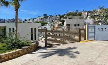 Venta de Casa en Caleta – Fraccionamiento Las Playas, Acapulco