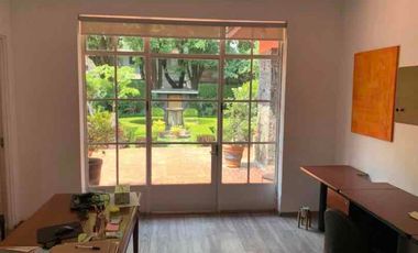 Hermosa Residencia ubicada en zona exclusiva