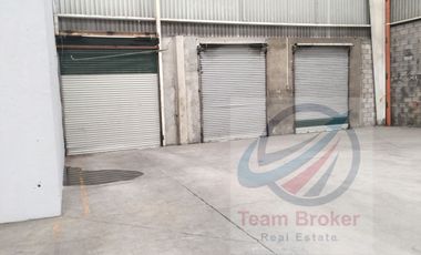 EXCELENTE BODEGA DE 1,370 M2 con oficinas,  TULTITLAN CERCA DEL OBELISCO CON 2 ANDENES Y 10 M. DE ALTURA DISP. MAYO 2026