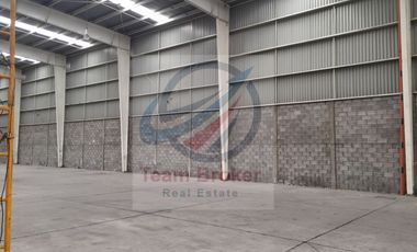 EXCELENTE BODEGA DE 1,370 M2 con oficinas,  TULTITLAN CERCA DEL OBELISCO CON 2 ANDENES Y 10 M. DE ALTURA DISP. MAYO 2026