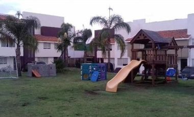 REMATO CASA EN MAGDALENA CONTRERAS, CUENTA CON BUENAS UTILIDADES