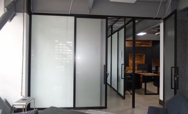 Oficina en Arriendo ubicada en Pinares