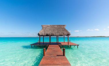 TERRENO FRENTE A LA LAGUNA DE BACALAR, LISTO PARA CONSTRUIR, OPORTUNIDAD DE FINANCIAMIENTO