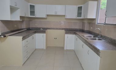Venta de Casa Via a la Costa 4 Dormitorios Urbanización Belo Horizonte