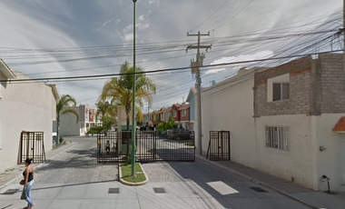 Casa en Remate Bancario en Cto. Panama, Panama, San Francisco del Rincon, Gto. (65% debajo de su valor comercial, solo recurso propio)