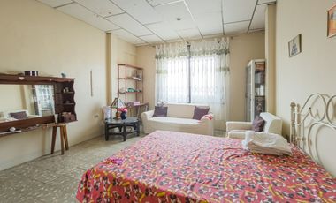 CASA ESQUINERA BARRIO DEL SEGURO