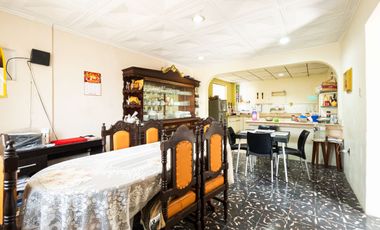 CASA ESQUINERA BARRIO DEL SEGURO