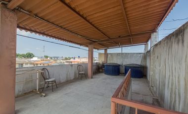 CASA ESQUINERA BARRIO DEL SEGURO