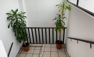 EDIFICIO DE OFICINAS EN VENTA EN AV LAS TORRES ESQ HERIBERTO ENRIQUEZ