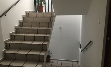 EDIFICIO DE OFICINAS EN VENTA EN AV LAS TORRES ESQ HERIBERTO ENRIQUEZ