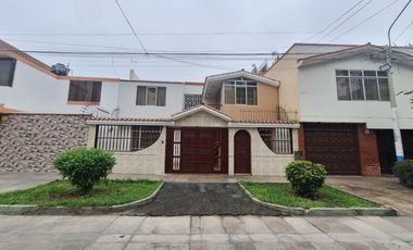 CASA EN VENTA EN LA PERLA