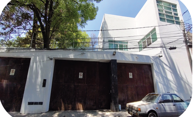 Casa en Colonia Axotla, Álvaro Obregón Cdmx., ¡Compra directa con el Banco, no se aceptan créditos!