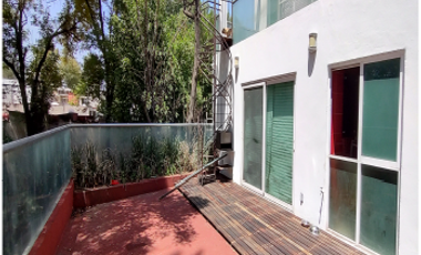Casa en Colonia Axotla, Álvaro Obregón Cdmx., ¡Compra directa con el Banco, no se aceptan créditos!